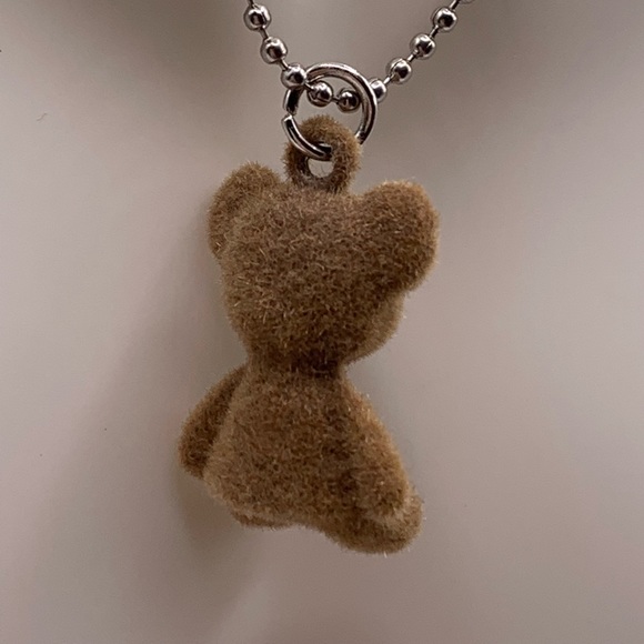 Fuzzy teddy bear necklace - Picture 2 of 4